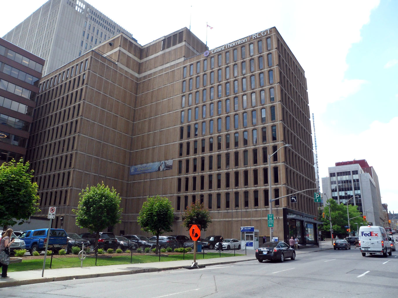 Regus - 116 Albert (2-3)